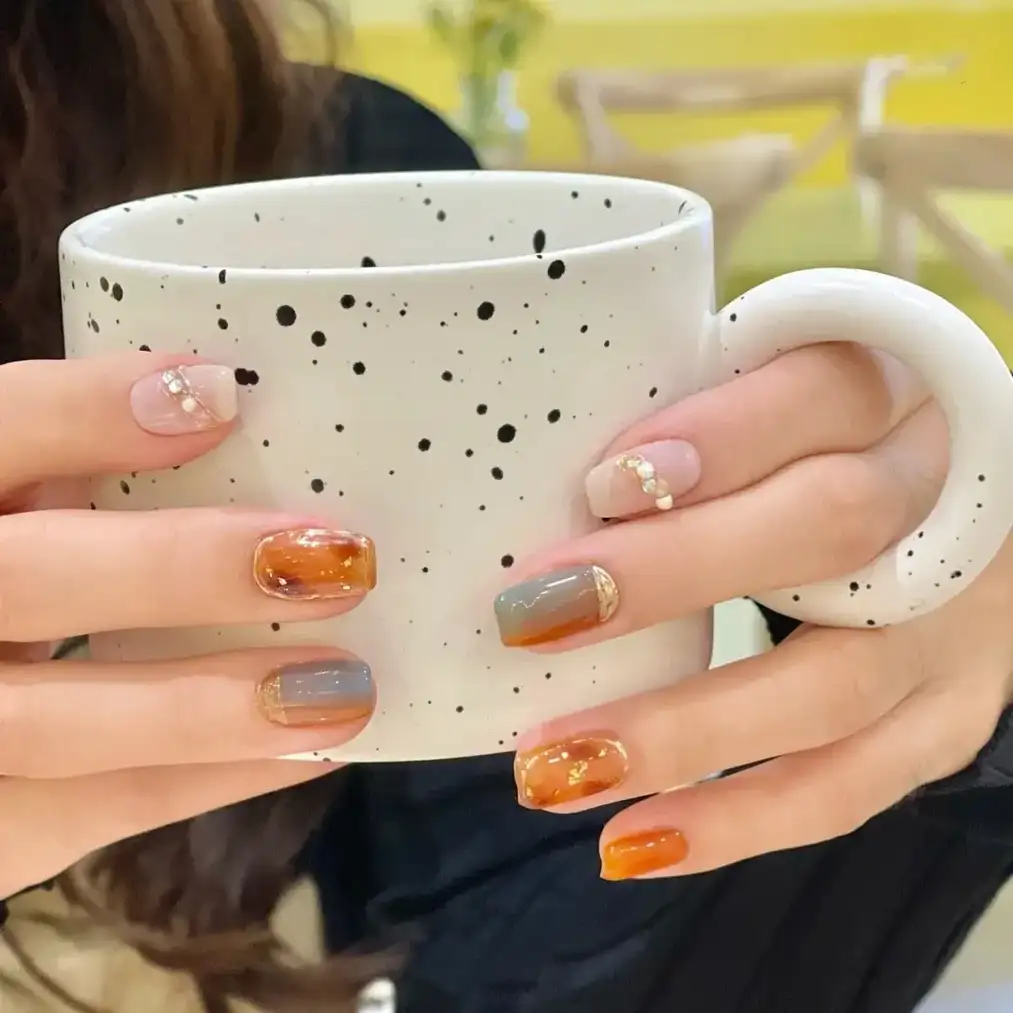 Beautiful romantic autumn nails