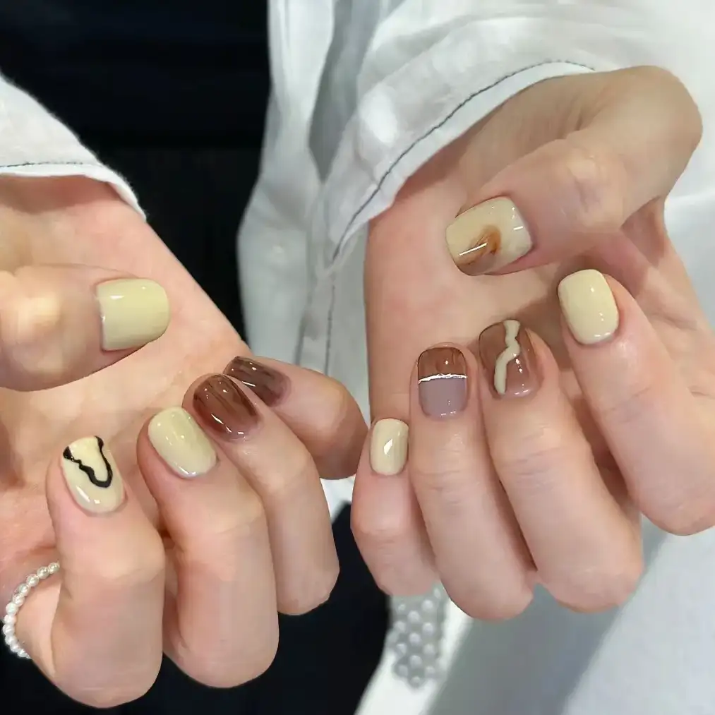 Romantic nail designs for a beautiful fall