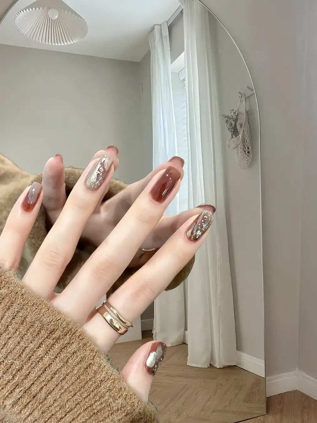 Beautiful, confident fall nail designs